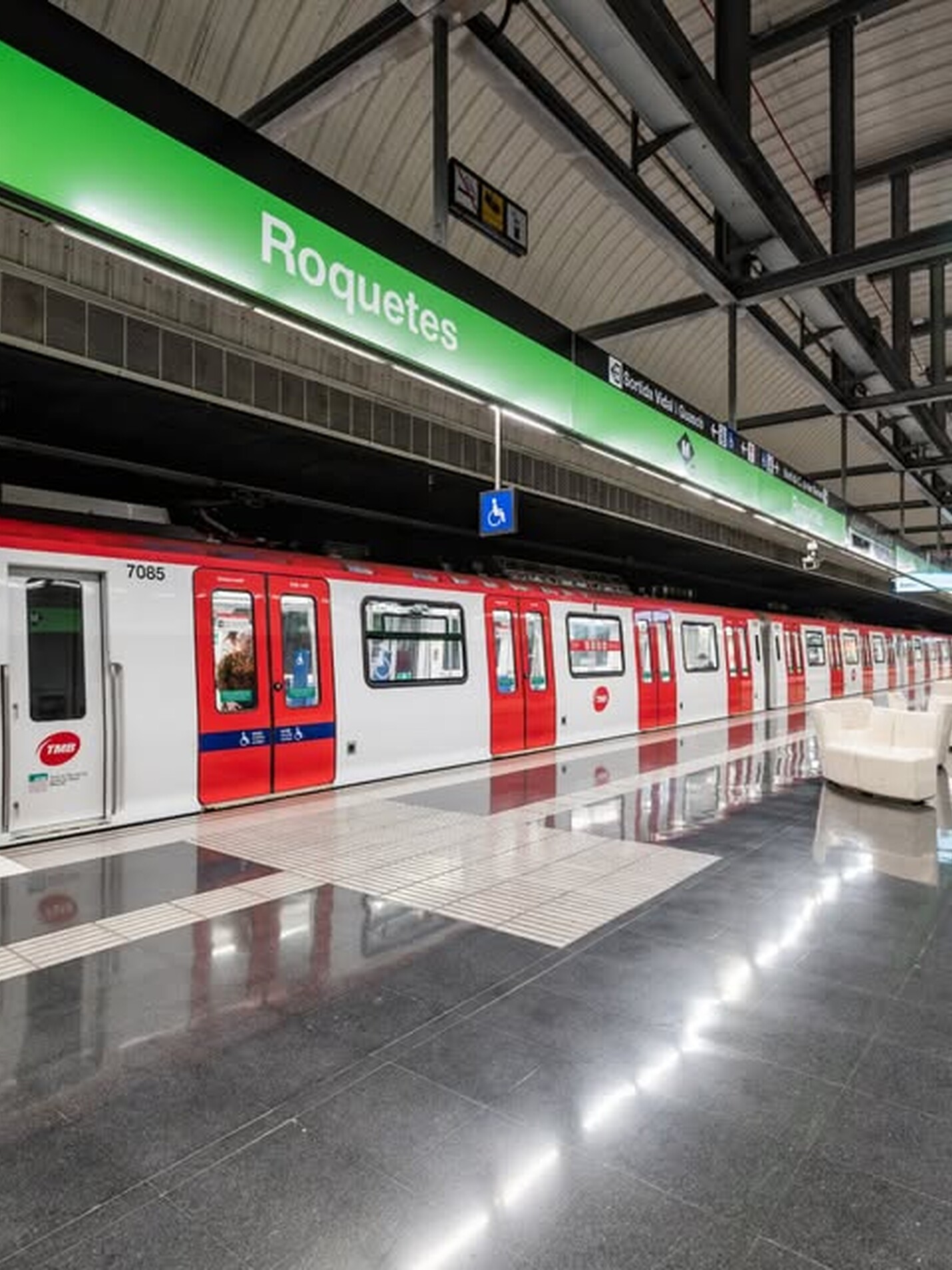 Roquetes: identitat, paisatge i vida comunitària a la perifèria de Barcelona